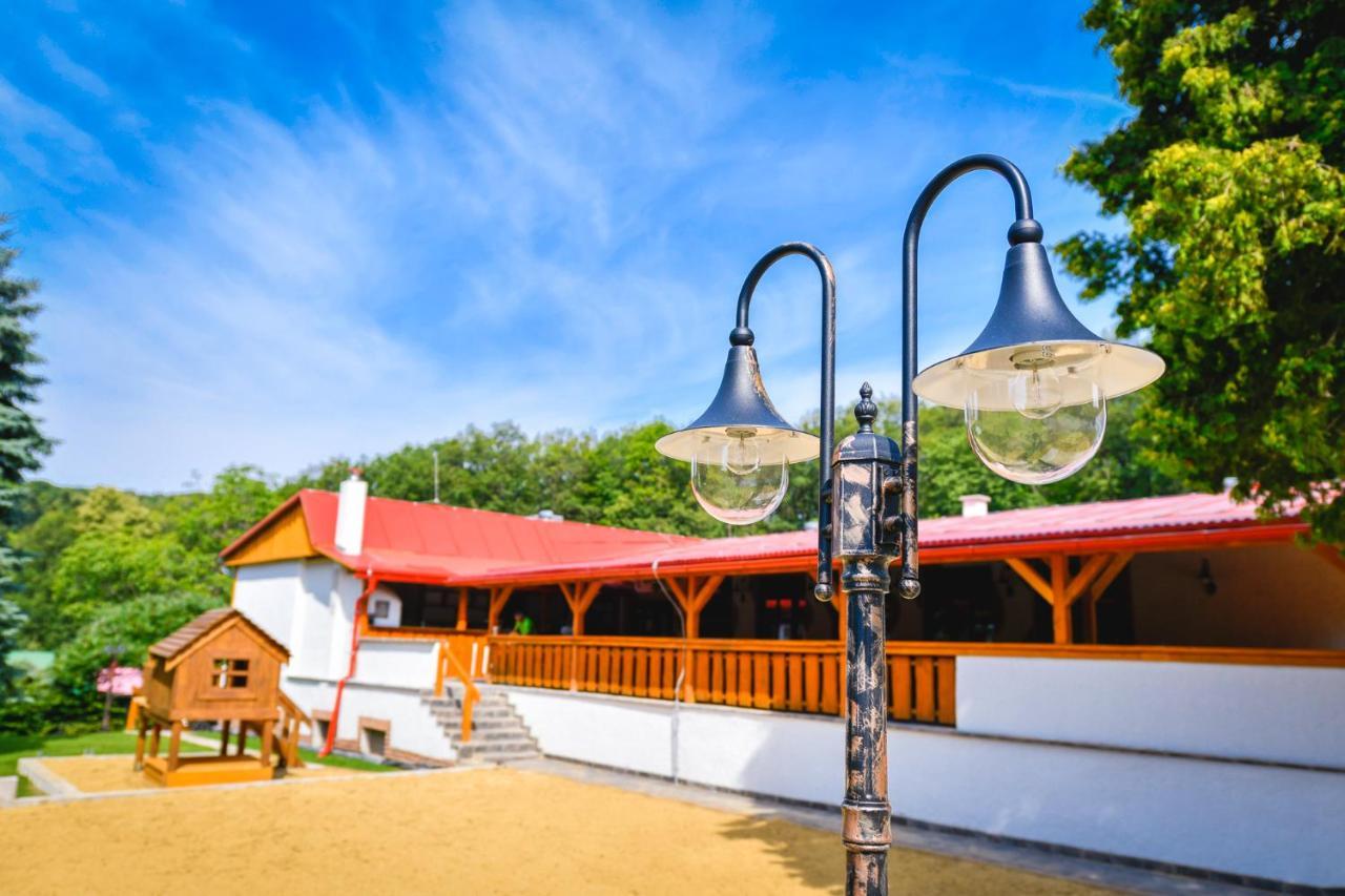 Penzión Turista Banská Štiavnica Exterior foto