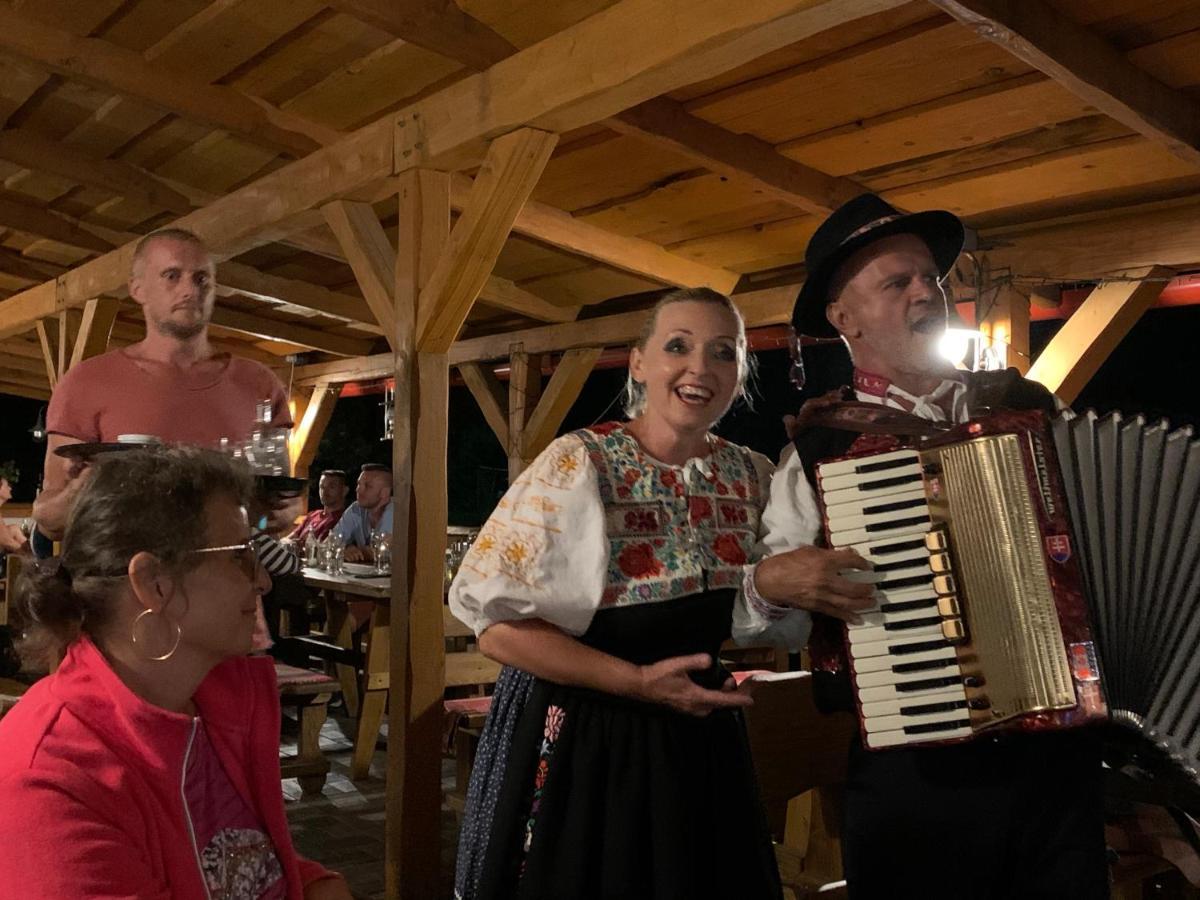 Penzión Turista Banská Štiavnica Exterior foto